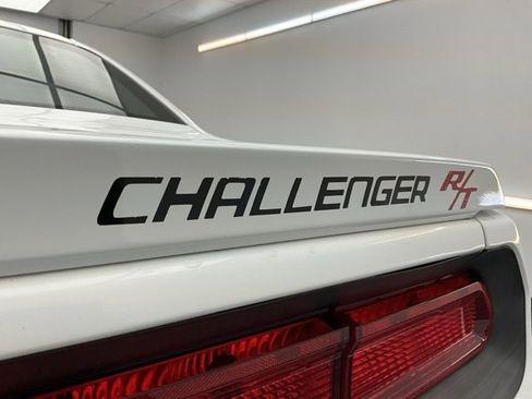 Used 2013 Dodge Challenger R/T image 21