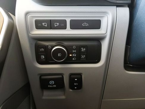 Used 2021 Ford F150 Limited AWD/4WD image 31