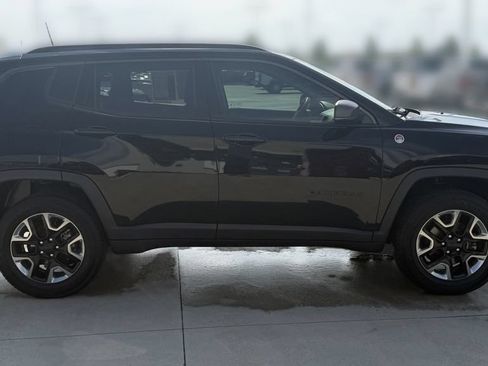 Used 2018 Jeep Compass Trailhawk w/ Popular Equipment Group AWD/4WD image 6