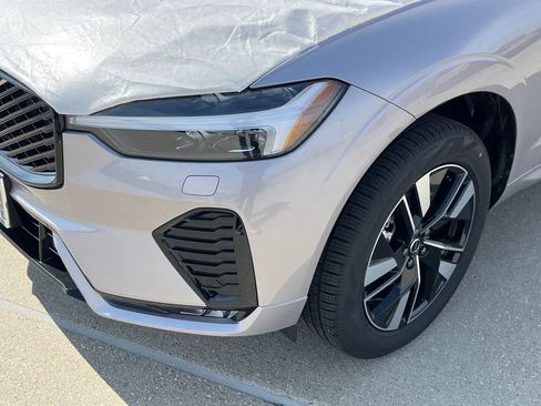 New 2026 Volvo XC60 B5 Core w/ Protection Package Premier image 7