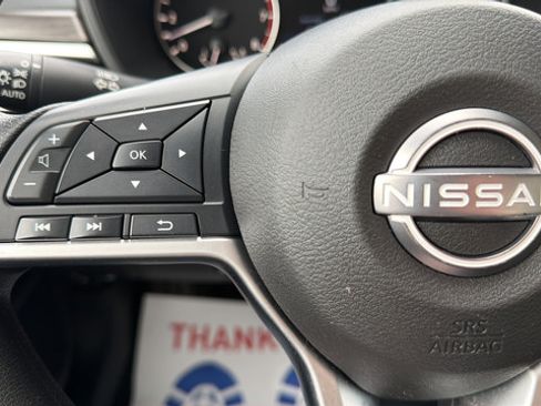 Used 2024 Nissan Altima 2.5 SV AWD/4WD image 15