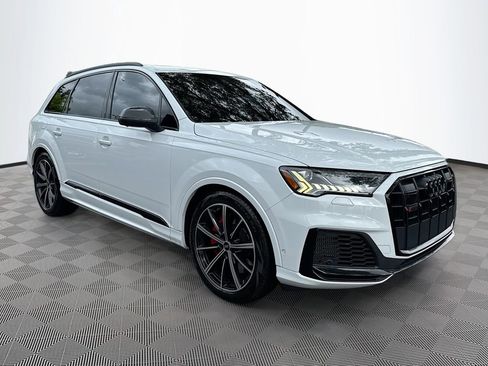 Used 2022 Audi SQ7 Prestige w/ Prestige Package AWD/4WD image 4