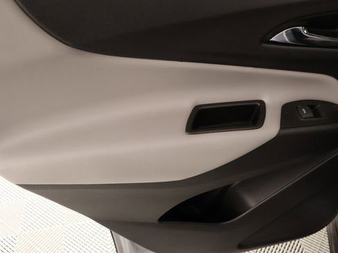 Used 2024 Chevrolet Equinox LT image 15