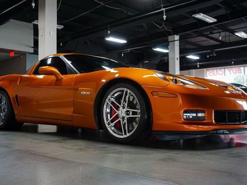 Used 2008 Chevrolet Corvette Z06 w/ Preferred Equipment Group RWD image 2