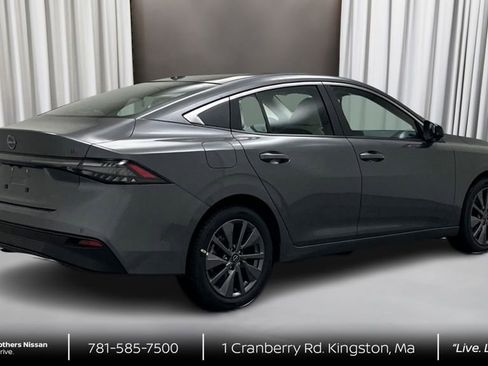 New 2026 Nissan Sentra SL w/ Floor Mat Package FWD image 5
