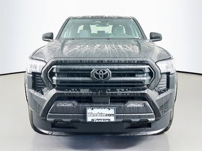 New 2025 Toyota Tacoma SR5