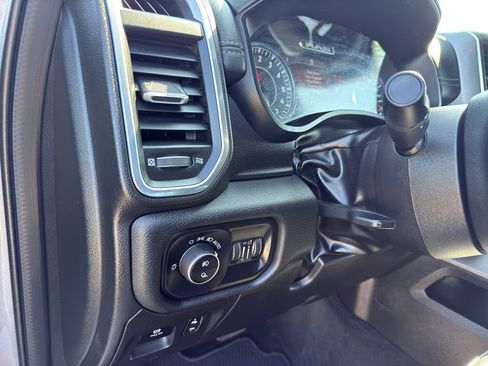Used 2024 RAM 1500 Laramie AWD/4WD image 13
