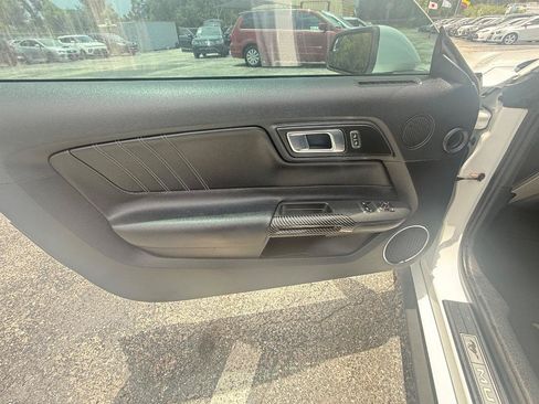 Used 2018 Ford Mustang Premium RWD image 4