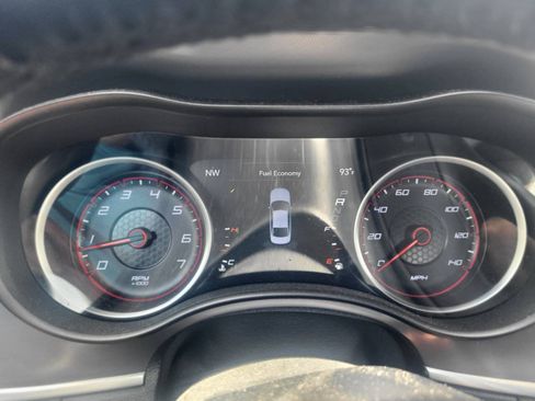 Used 2022 Dodge Charger SXT RWD image 40
