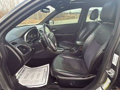 Used 2013 Chrysler 200 Limited w/ Sun/Sound Group image 26