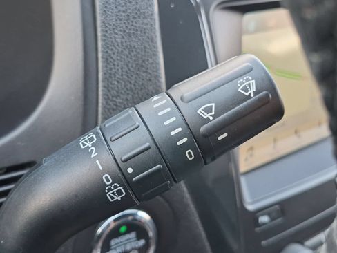 Used 2019 Ford Explorer XLT w/ Equipment Group 202A AWD/4WD image 25