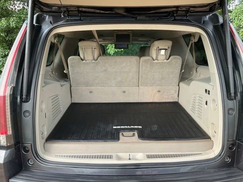 Used 2015 Cadillac Escalade ESV Premium AWD/4WD image 21