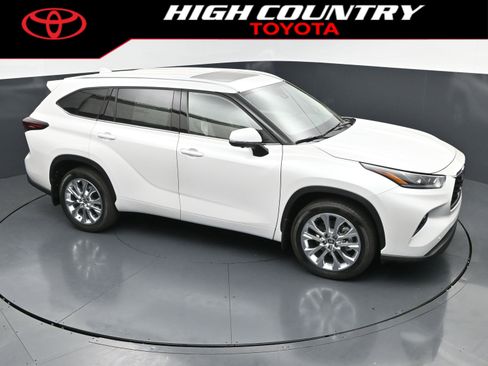 New 2026 Toyota Highlander Limited AWD/4WD image 33