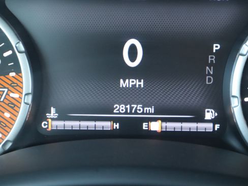 Used 2023 Jeep Renegade Latitude image 24