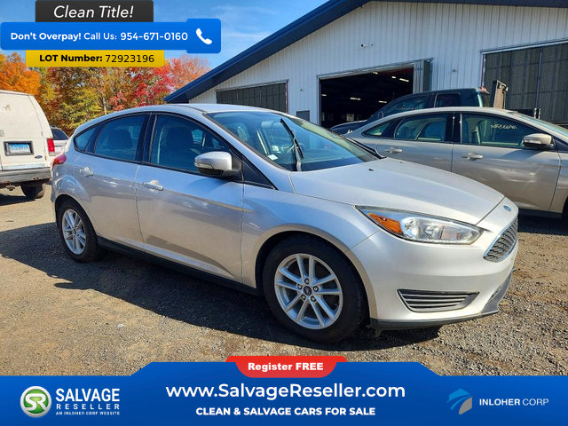 Used 2018 Ford Focus SE w/ Cold Weather Package FWD image 5