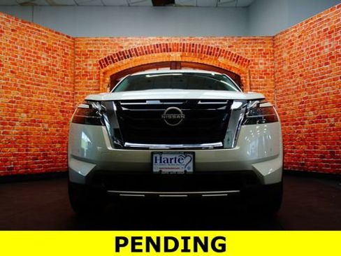 Certified 2023 Nissan Pathfinder SL AWD/4WD image 2