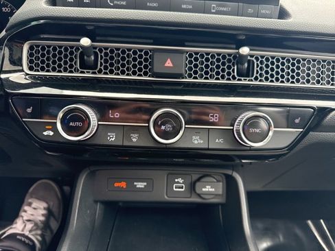 Used 2022 Honda Civic EX image 17