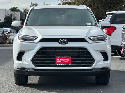 New 2026 Toyota Grand Highlander XLE image 11