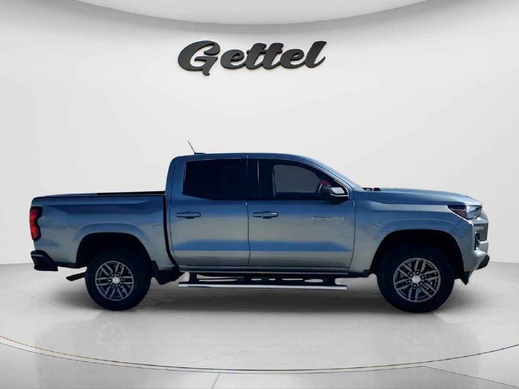 Used 2023 Chevrolet Colorado LT w/ LT Convenience Package RWD image 4