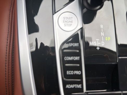 Used 2021 BMW X7 xDrive40i image 95