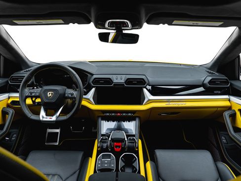 Used 2025 Lamborghini Urus SE AWD/4WD image 46