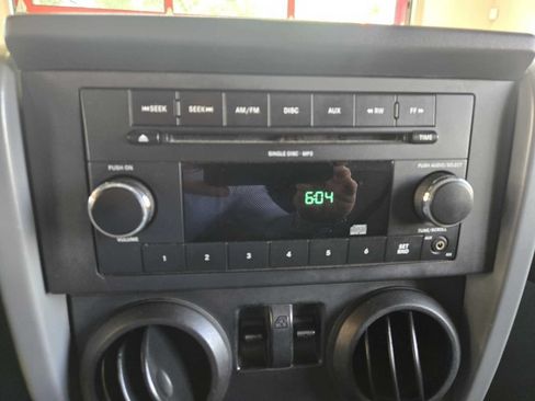 Used 2010 Jeep Wrangler Sport AWD/4WD image 12