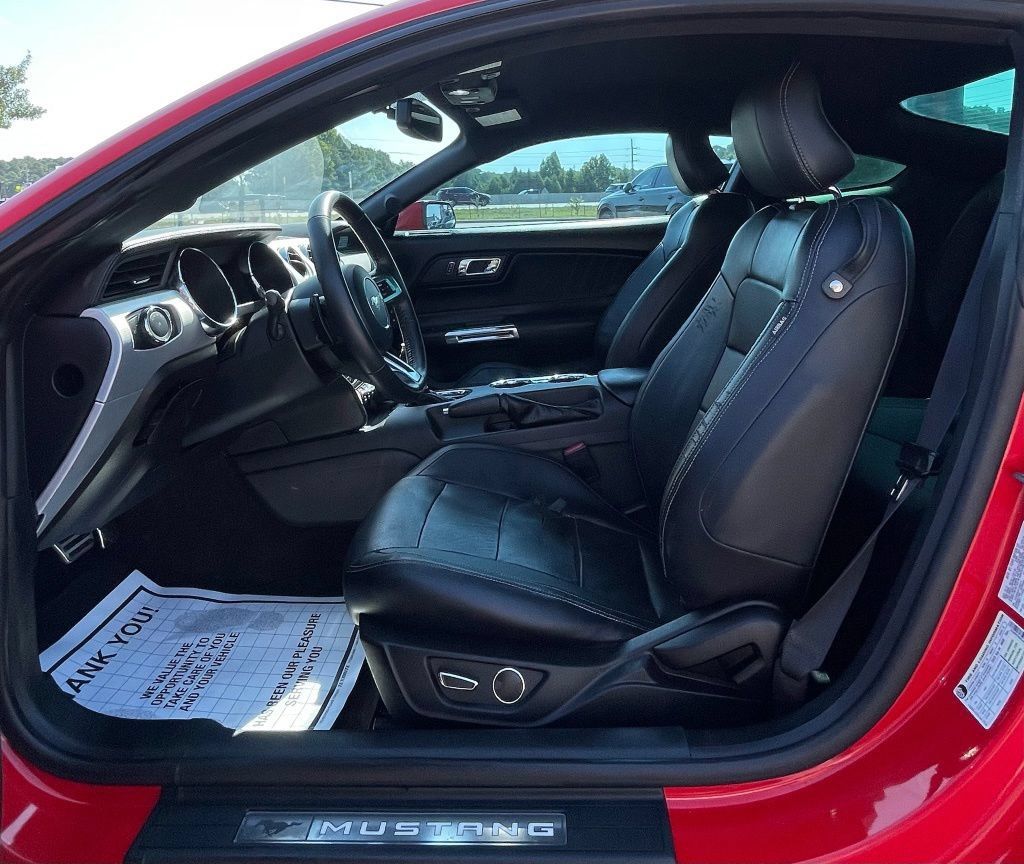 Used 2015 Ford Mustang Premium RWD image 13