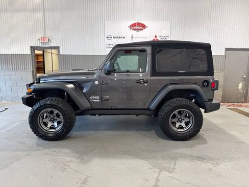 Used 2020 Jeep Wrangler Sport AWD/4WD image 7