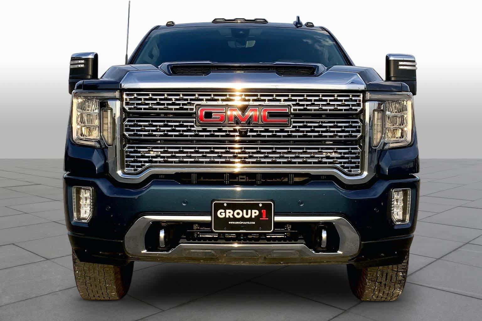 Used 2020 GMC Sierra 2500 Denali w/ Denali Ultimate Package AWD/4WD image 4