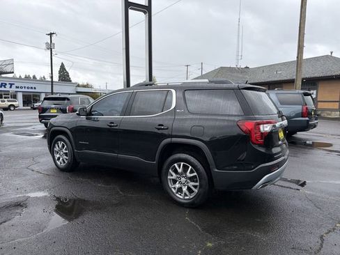 Used 2021 GMC Acadia SLT AWD/4WD image 3