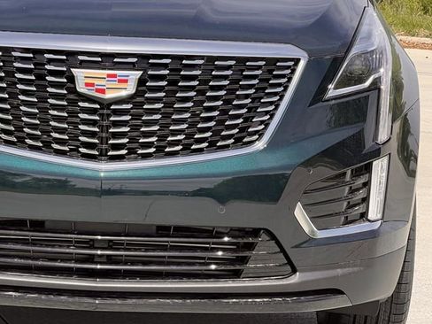 New 2026 Cadillac XT5 Luxury image 8