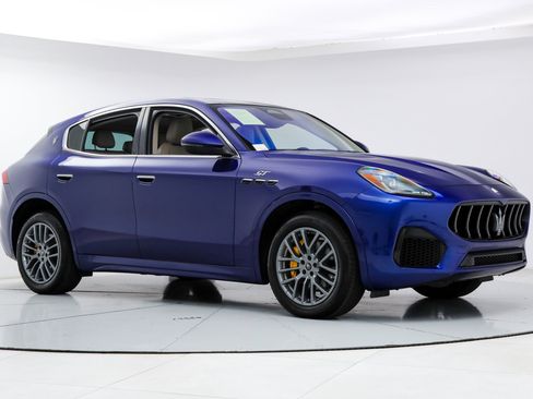 Used 2023 Maserati Grecale Modena AWD/4WD image 7