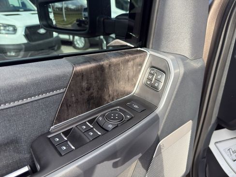 Used 2023 Ford F250 Lariat w/ Sport Appearance Package image 23