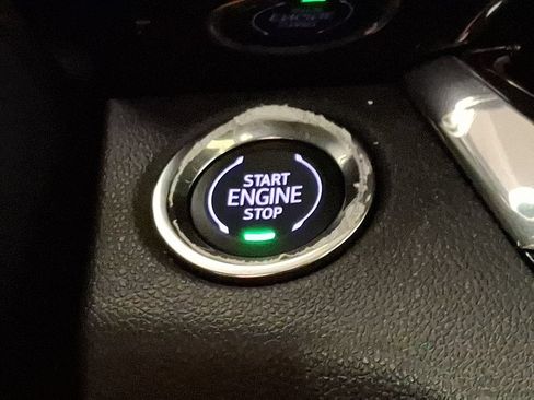 Used 2025 Buick Envista Sport Touring w/ Convenience I Package FWD image 23