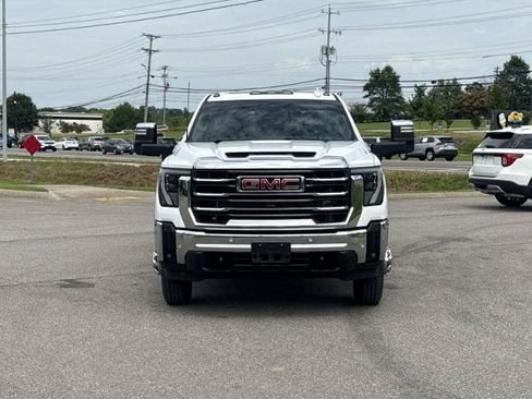 Used 2024 GMC Sierra 3500 SLT w/ SLT Premium Package AWD/4WD image 2