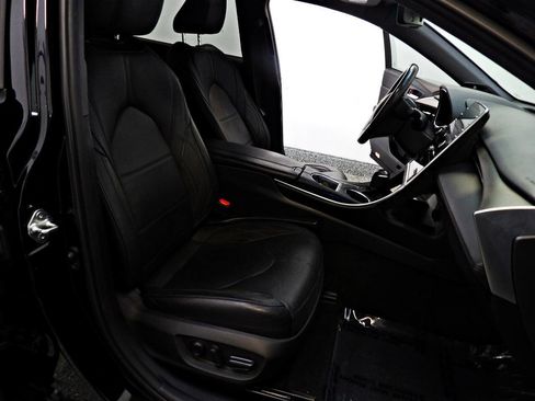 Used 2022 Toyota Avalon Limited w/ Advanced Safety Package FWD image 17