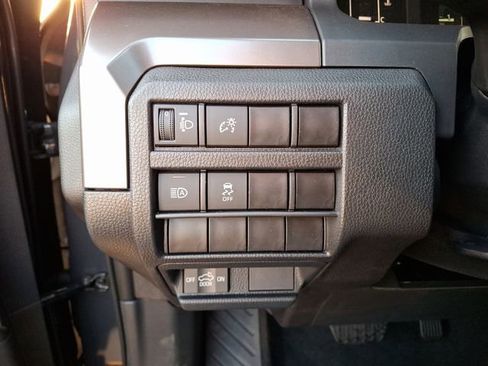 Certified 2024 Toyota Tacoma SR5 AWD/4WD image 19