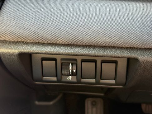 Used 2020 Subaru Outback Premium AWD/4WD image 17