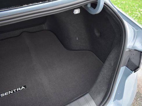New 2026 Nissan Sentra SR w/ Floor Mat Package FWD image 47