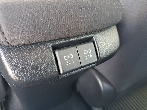 Used 2022 Toyota Prius Prime LE image 9