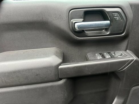 Used 2021 Chevrolet Silverado 1500 Custom w/ Safety Confidence Package image 11
