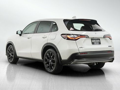 Used 2024 Honda HR-V Sport image 3