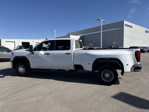 Certified 2025 GMC Sierra 3500 Pro image 5