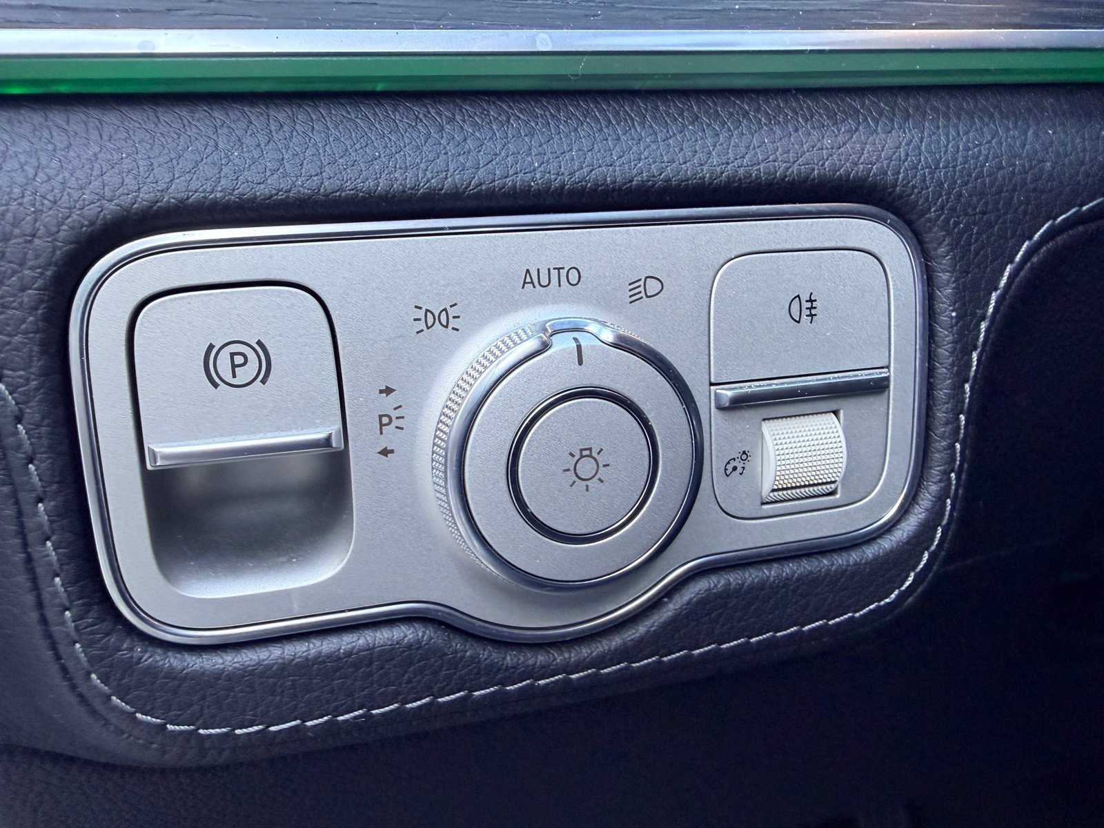 Used 2021 Mercedes-Benz GLE 450 4MATIC image 17