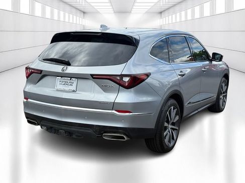 Used 2025 Acura MDX SH-AWD w/ Technology Package image 5