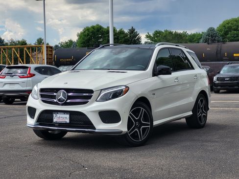 Used 2019 Mercedes-Benz GLE 43 AMG 4MATIC image 2