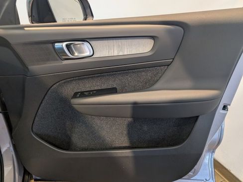 New 2026 Volvo XC40 B5 Plus w/ Protection Package Premier image 30