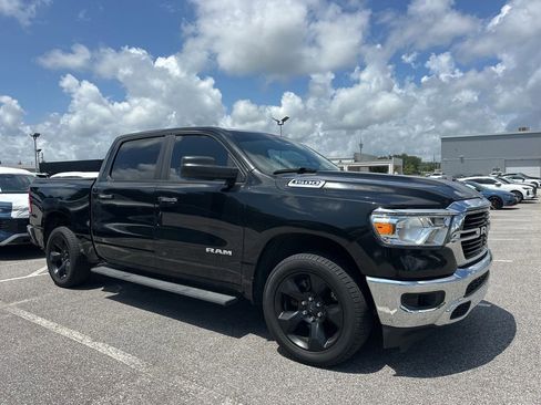 Used 2020 RAM 1500 Big Horn AWD/4WD image 1