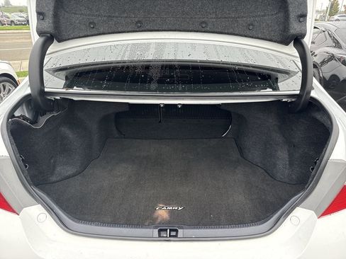 Used 2016 Toyota Camry LE image 21