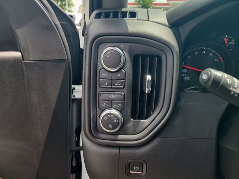 Used 2024 GMC Sierra 1500 Pro w/ Pro Value Package AWD/4WD image 15
